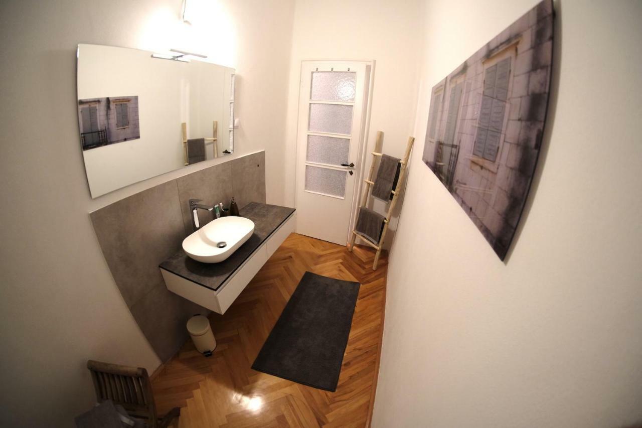Luxury Old Town Apartment Pula Exterior foto
